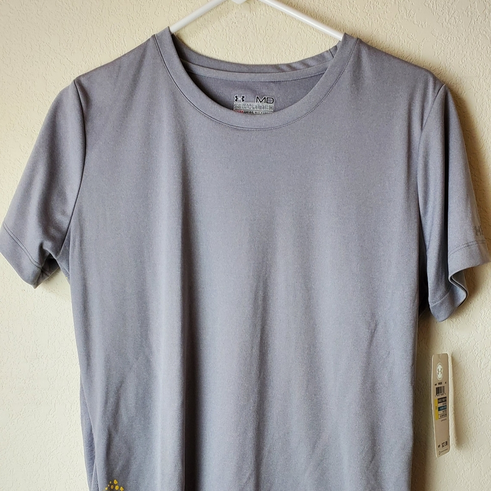 Womens Under Armour Gray Running Shirt NWT Size Medium